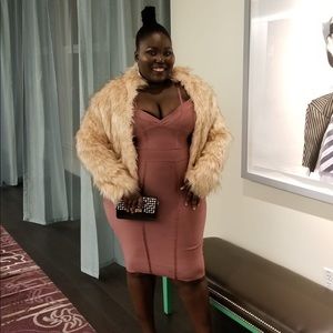 Meet your Posher, Marie